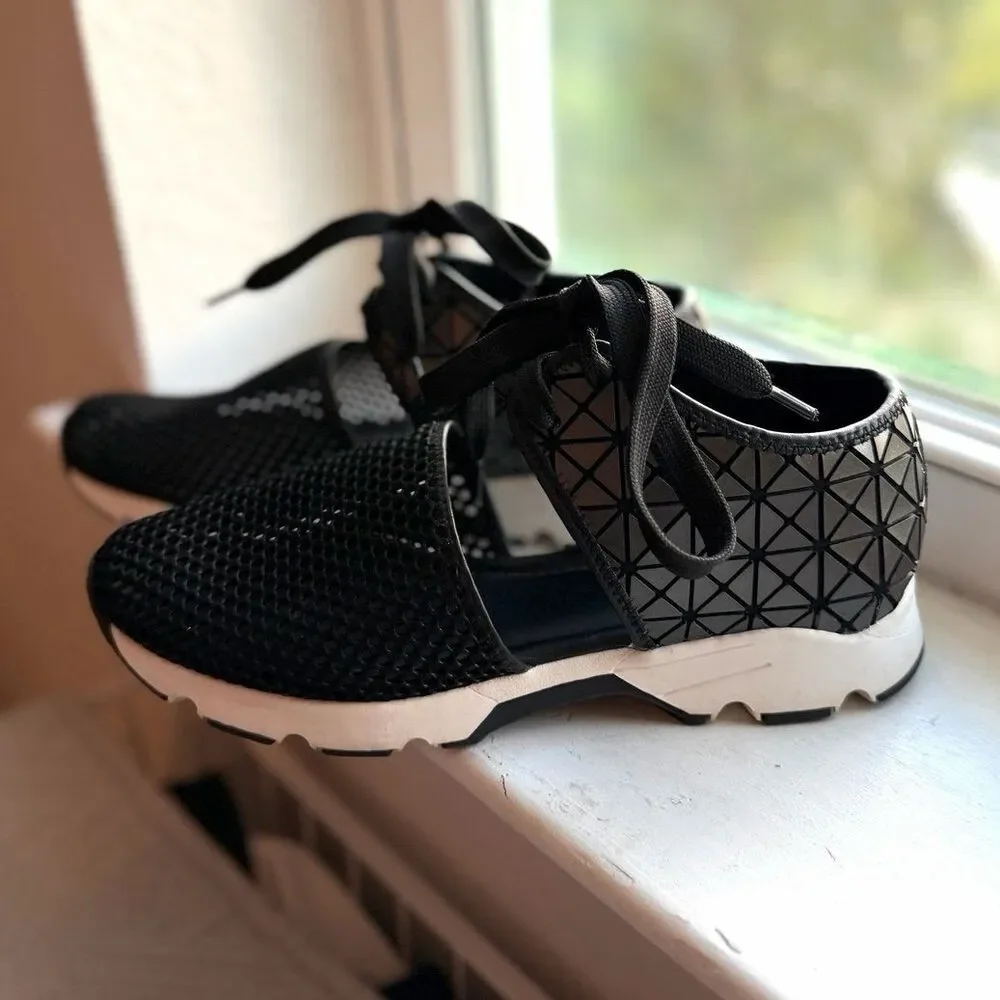 All Black Signature Amazing Mesh Black Fashion Breathable Sneakers Size 38 EUC